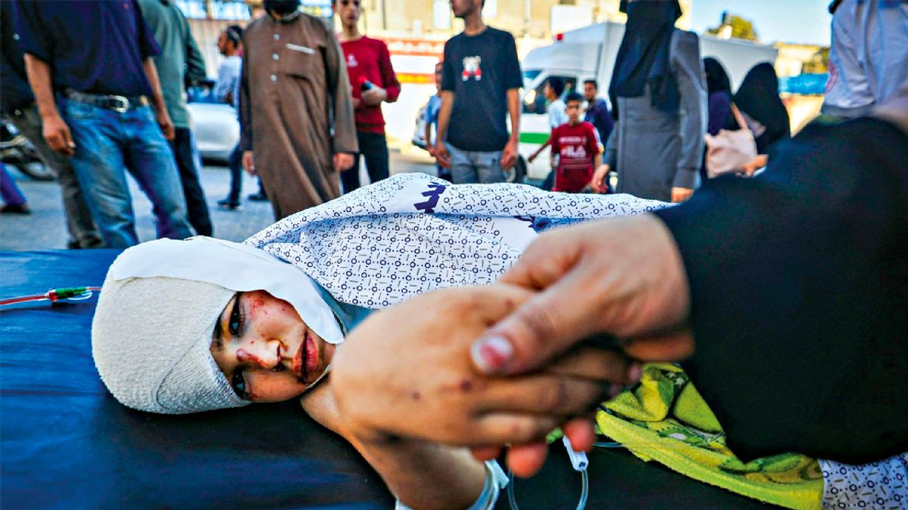 İsrail ordusu, Gazze’nin kuzeyini boşaltmayan sivilleri "terörist" sayacağını ve "öldürebileceğini" duyurdu
