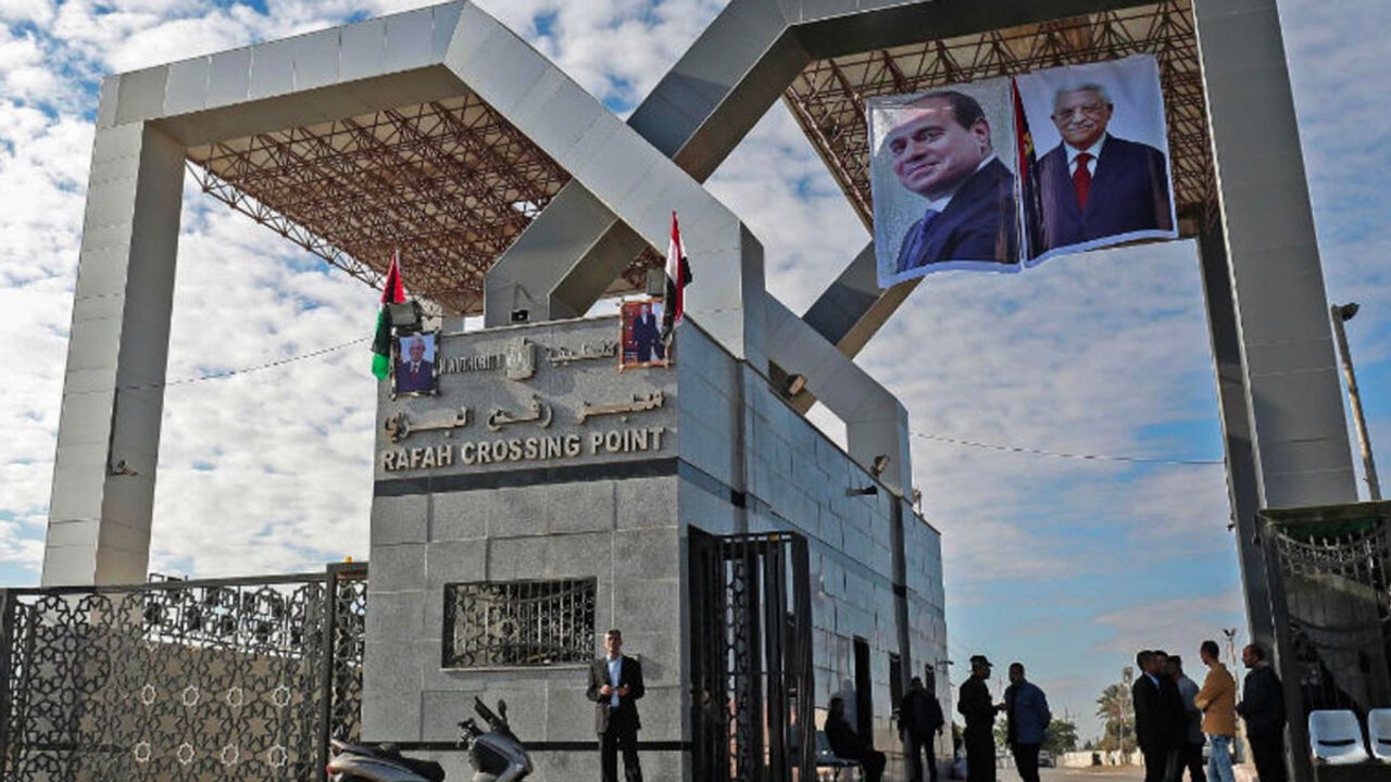 Filistinli gruplar, Mısır'ı insani yardım girişi ve yaralıların tahliyesi için sınırı açmaya çağırdı