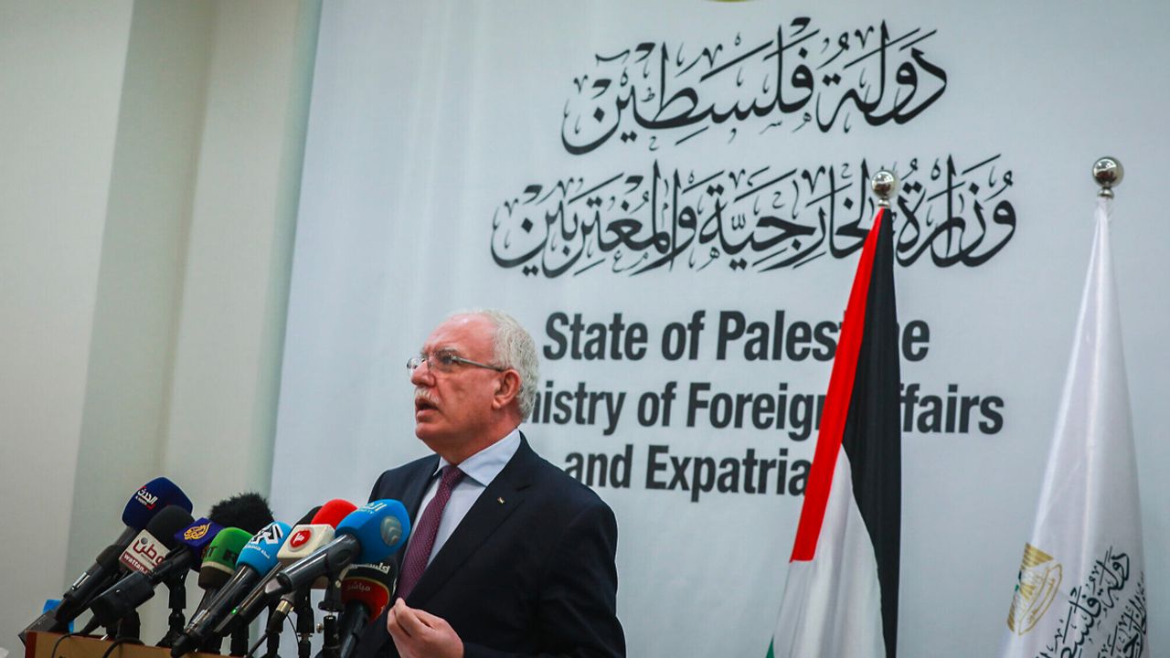 Filistin, UNRWA'ya fon sağlamayı geçici olarak durduran ülkeleri vazgeçmeye çağırdı