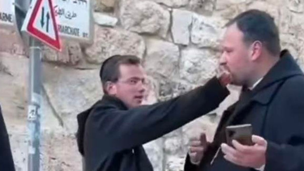 Filistin yönetimi, Yahudi yerleşimcilerin Kudüs'teki bir rahibe saldırısını kınadı