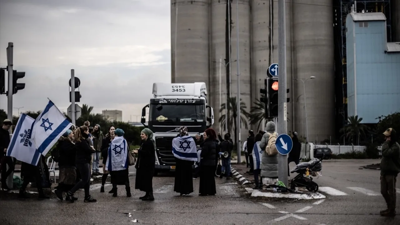 İşgalci İsrailliler, Gazze'ye gönderilen yardımları engellemeye devam ediyor