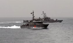 Irak Donanması Kuveyt Karasularına Girdi