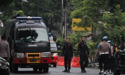 Endonezya'da Polis Karakoluna Saldırı Düzenlendi