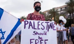 İsrailli Aktivistlerden "Yıkım Politikası" Protestosu