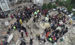 Deprem sonrası hangi ülkeler Türkiye'ye yardım gönderdi?