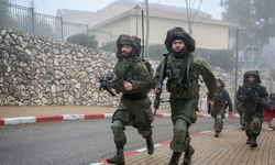 İsrail, Ramallah'taki sağlık kompleksine saldırdı