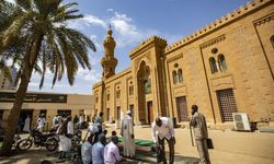 Sudan'ın simgelerinden Hartum Ulu Cami yeniden ibadete açıldı