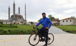 Bisikletle hac yoluna düşen Fransız Türkiye'de