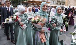 Saraybosna'daki Gazi Hüsrev Bey Medresesi 473'üncü mezunlarını verdi