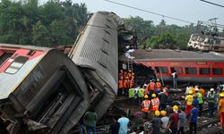 Tren kazası sonrası Hindistan'daki Müslümanlardan örnek hareket