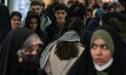 İran'da başörtüsü kuralını ihlal edenlere yaptırım kararı