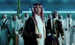 Ronaldo, Arap kıyafetleri giydi