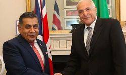 Cezayirli ve İngiliz bakanlar iki ülke ilişkilerini görüştü