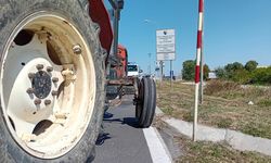 Bosna Hersekli çiftçiler, traktörlerle sınır kapısını geçişe kapattı