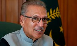 Pakistan Cumhurbaşkanı Alvi'nin 5 yıllık görev süresi bugün sona eriyor