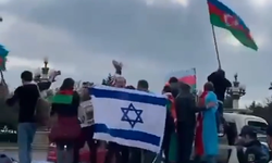 Provokatörler, Karabağ zaferi bahanesiyle İsrail bayrağı açtı!