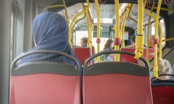 Müslüman kadına saldırı: Başörtüsünü yırtmaya çalıştı!
