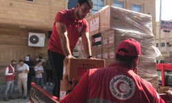 Mısır açıkladı: Yardım tırları Gazze'ye ulaştırılmak üzere Refah Sınır Kapısı'na gönderildi