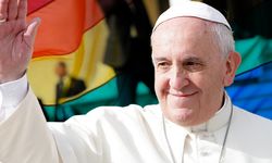'Eşcinsellik suç değildir' diyen Papa'ya kardinallerden tepki