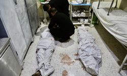 Esed rejimi İdlib'e saldırılarında 3 sivili katletti