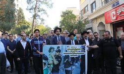 Yahudiler, İsrail'in Gazze'ye saldırılarını protesto etti