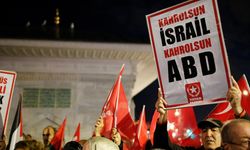 Vatan Partisi İsrail'in Filistin'e saldırılarını Üsküdar'da protesto etti