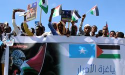 Somaliler İsrail'in Gazze'ye yönelik saldırılarını protesto etti