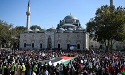 İsrail'in Gazze'ye yönelik saldırıları Beyazıt Meydanı'nda protesto edildi