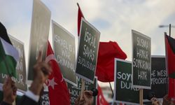 Ankara'da BM ofisi önünde Filistin'e saldırılar protesto edildi
