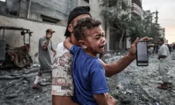 İsrail, gece boyu Gazze'ye 500'den fazla hava saldırısı düzenledi