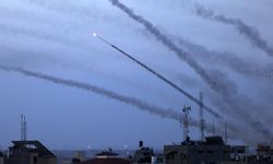 Kassam Tugayları: Sderot yerleşim birimini 100 roketle vurduk
