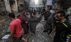 İsrail Gazze'de yine fırını hedef aldı: 10 kişi hayatını kaybetti