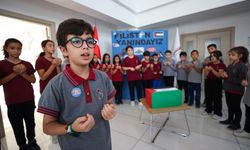 Öğrenciler depremde Türkiye'ye yardım eden Filistinli çocukları unutmadı