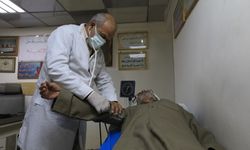 Gazze'de hayatını kaybedenlerin hayrına hastalardan muayene ücreti almıyor