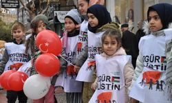 Bursalı çocuklar Filistinli mazlumlar için "insan zinciri" oluşturdu