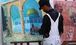 Cezayirli güzel sanatlar fakültesi öğrencileri, fırça ve boyalarını Filistin için kullandı