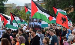 Arnavutluk'ta Filistin'e destek gösterisi düzenlendi
