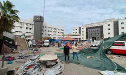 İsrail'in hedef aldığı ve baskınlar düzenlediği Şifa Hastanesi görüntülendi