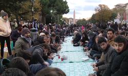 "Sizinle İftar Gazzeli Kardeşlerimizle İftihar Ediyoruz" programında toplu iftar yapıldı