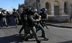 İşgalciler, Batı Şeria'da 260 Filistinliyi gözaltına aldı