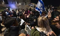 İsrail polisi, fanatik Yahudilerin provokatif yürüyüşünü engelledi