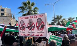Ürdün'de, ABD Büyükelçiliği yakınlarında, Gazze ile dayanışma gösterisi düzenlendi