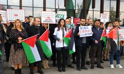 Tekirdağ'da sağlık çalışanları Gazze için "sessiz yürüyüş" gerçekleştirdi