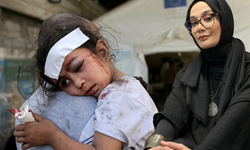 Esra Elönü, Gazzeli bebekler için ninni yazdı
