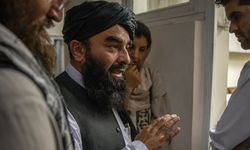 Afganistan: Pakistan'daki Afgan göçmenlerden ülkeye dönenlerin sayısı 450 bini geçti
