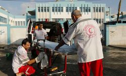 Filistin Kızılayı, Gazze'deki ekibiyle irtibatının kesildiğini duyurdu