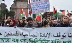 İtalya'da "Gazze'de soykırımı durdurun" gösterisi yapıldı