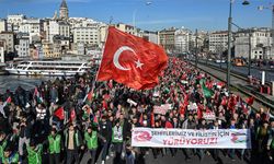 İstanbul'da şehitler ve Filistin için yürüyüş düzenlendi