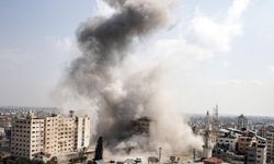 İsrail'den hastane yakınına hava saldırısı: 18 şehit