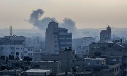İsrail, Gazze'nin Han Yunus kentine şiddetli hava saldırısı düzenledi